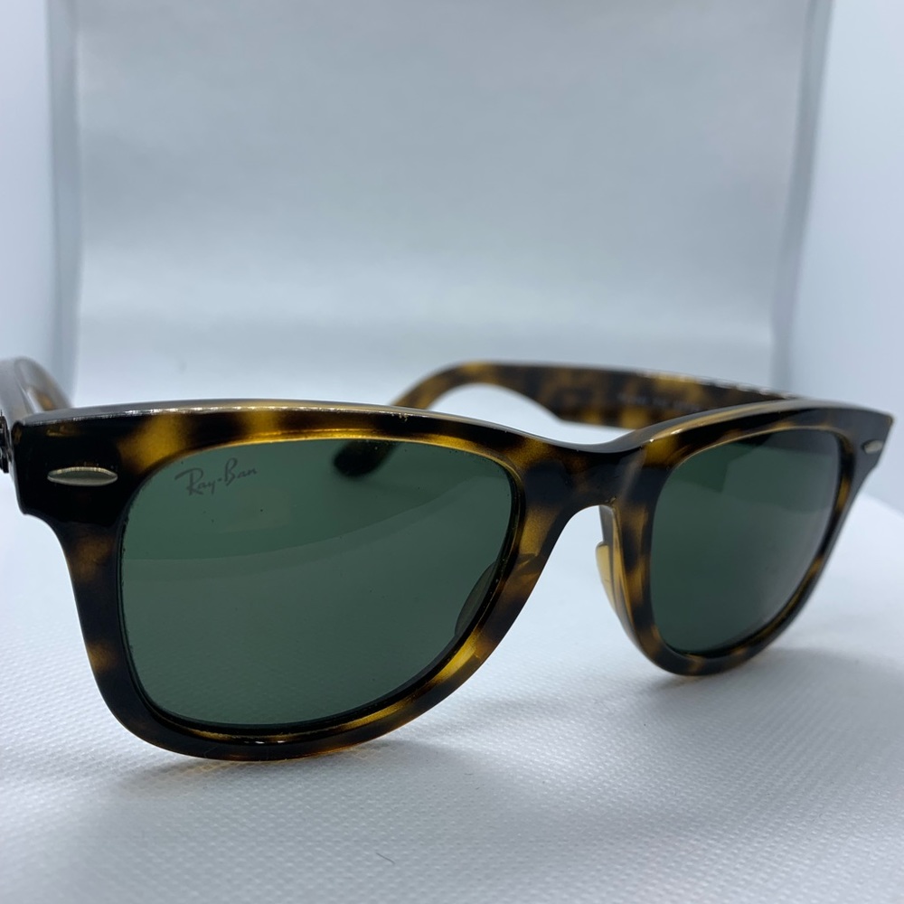 Ray Ban RB 4043, men or ladies. Used in mint